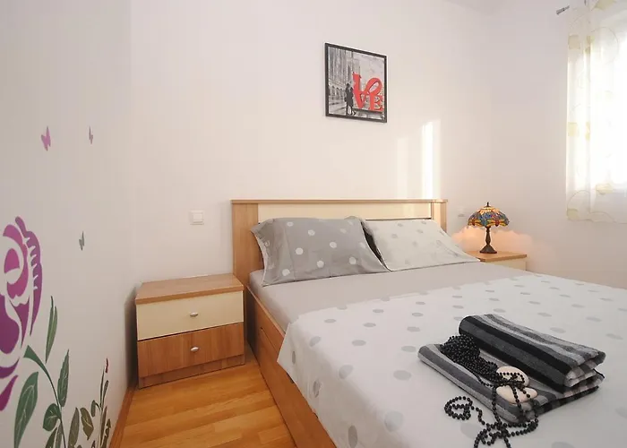 Noel * Rogoznica (Sibenik-Knin)